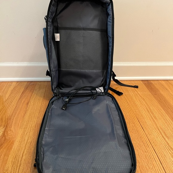 Mier Charging Laptop/Briefcase NEW - Picture 9 of 10